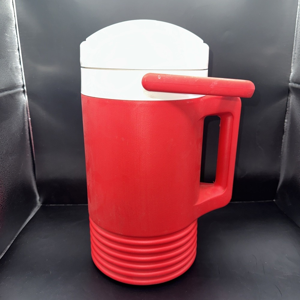 Vintage Igloo 1 Gallon Red Water Jug Cooler Flip Spout USA Insulated Thermos
